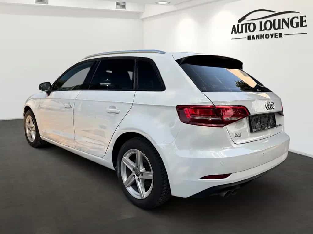 Audi A3 Sportback 35 TFSI ACT | Xenon Plus | Klima 01/2019-photo-4