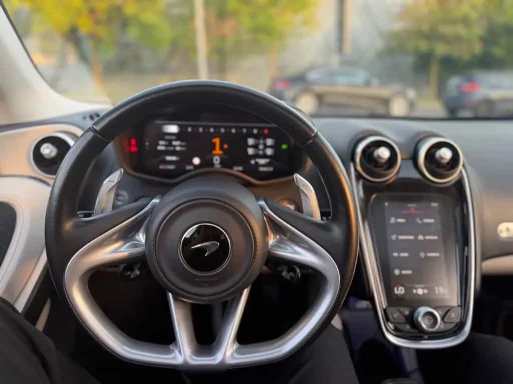 McLaren GT / LIFT / KEY /  Amethyst Black Sonderlack 09/2020-photo-12