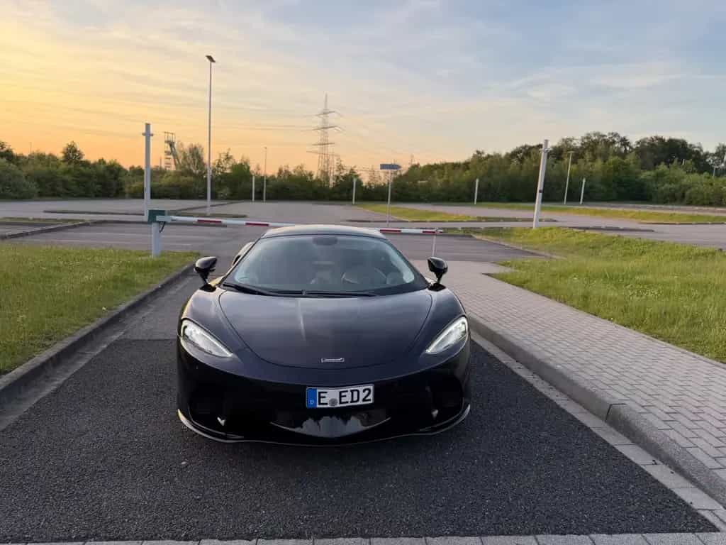 McLaren GT / LIFT / KEY /  Amethyst Black Sonderlack 09/2020-photo-8