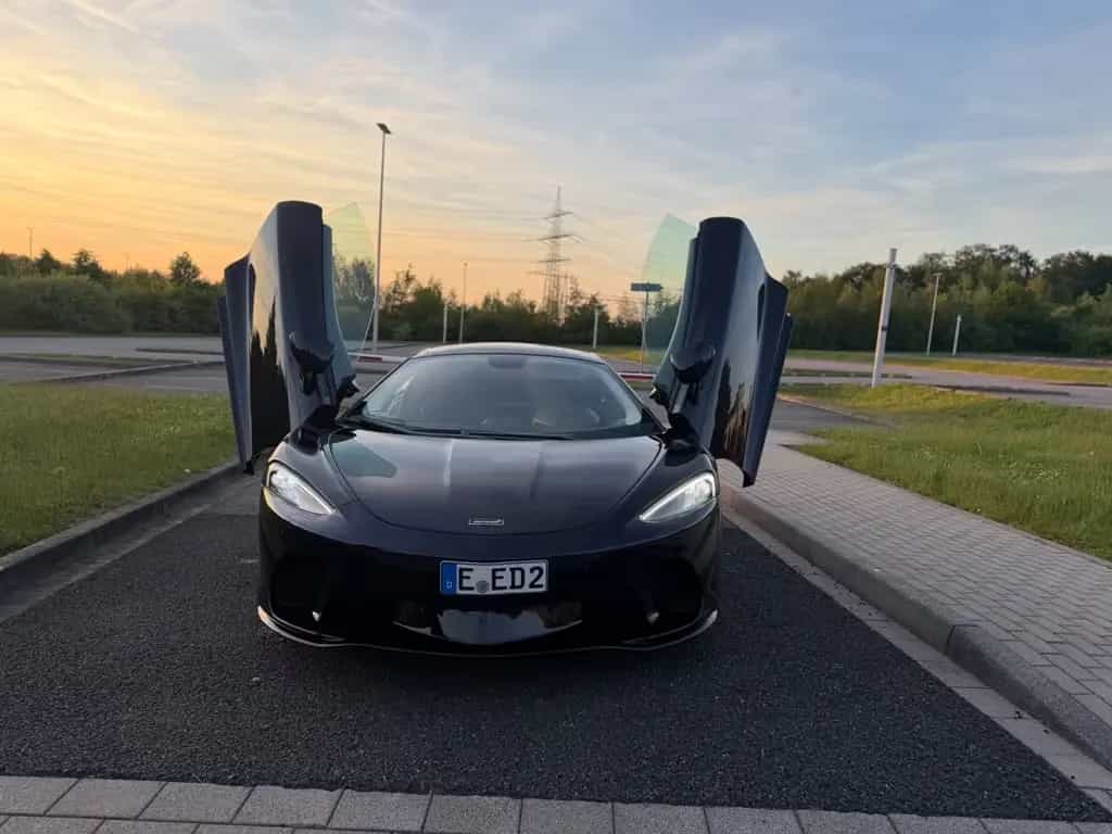 McLaren GT / LIFT / KEY /  Amethyst Black Sonderlack 09/2020-photo-9