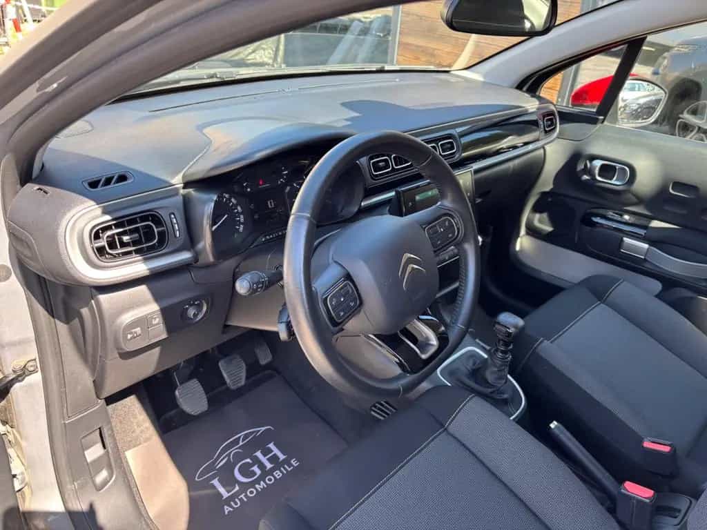 Citroën C3 PureTech 110 Stop&Start SHINE*NAVI*KAM*LED* 12/2019-photo-17