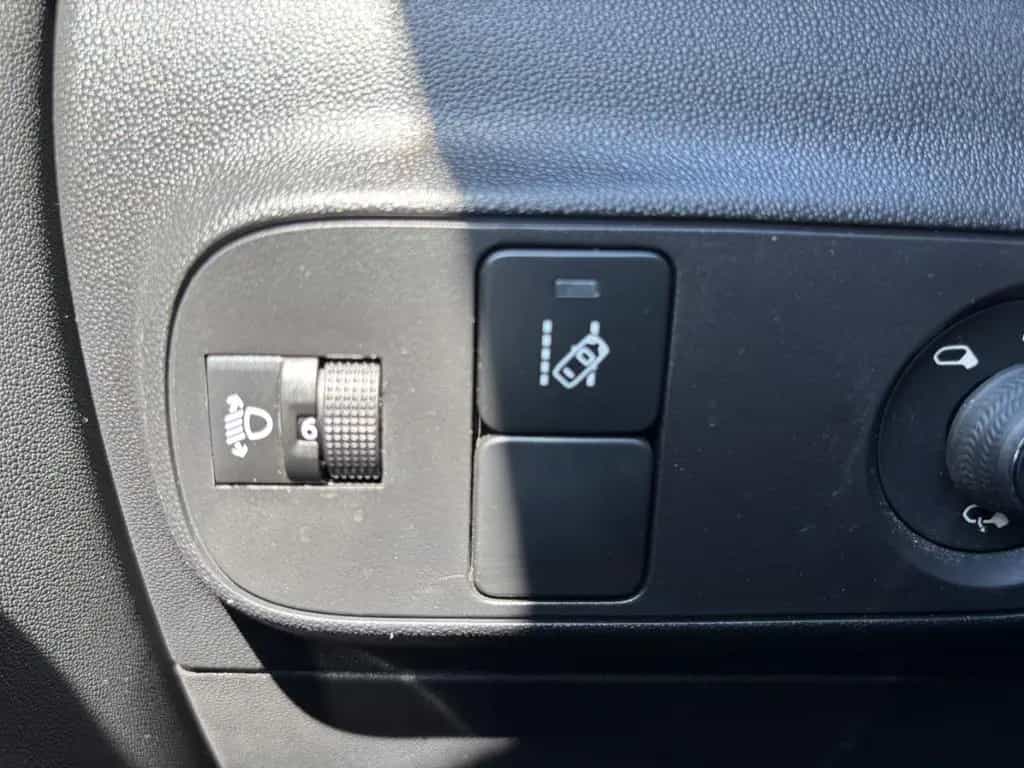Citroën C3 PureTech 110 Stop&Start SHINE*NAVI*KAM*LED* 12/2019-photo-19