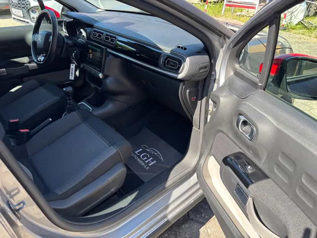 Citroën C3 PureTech 110 Stop&Start SHINE*NAVI*KAM*LED* 12/2019-photo-8