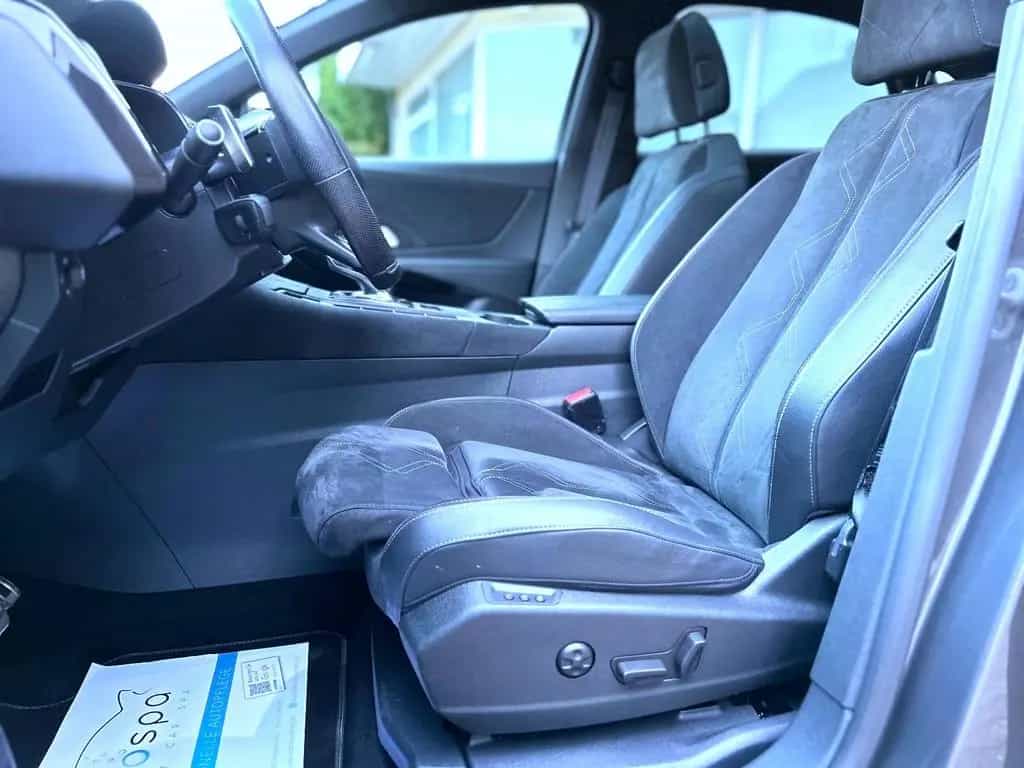 DS Automobiles DS7 (Crossback) DS7 Crossback 2,0 Ltr. Aut. Performance Navi LED 04/2018-photo-14