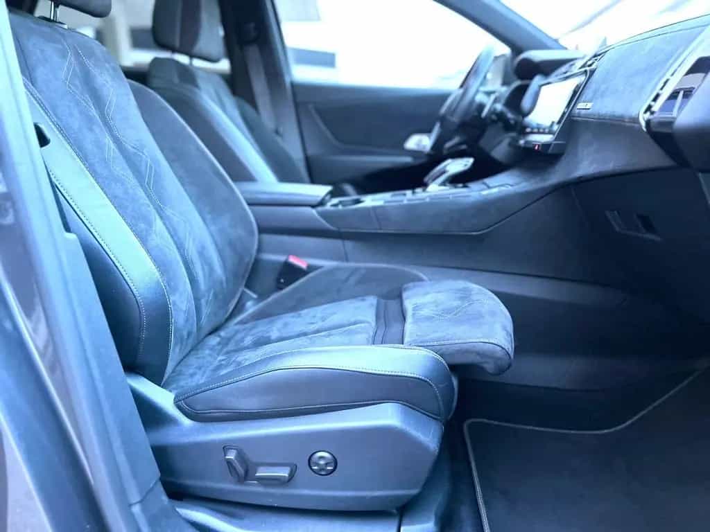 DS Automobiles DS7 (Crossback) DS7 Crossback 2,0 Ltr. Aut. Performance Navi LED 04/2018-photo-16