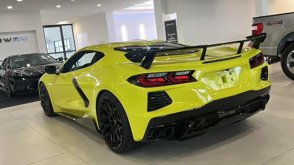 Corvette C8 C8 3LT Stingray Convertible R-Pack 12/2025-photo-10
