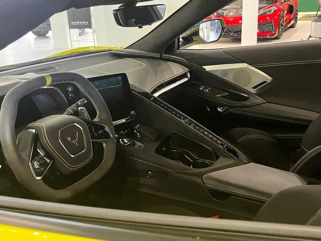 Chevrolet Other Corvette C8 3LT Stingray Convertible R-Pack 12/2025-photo-21