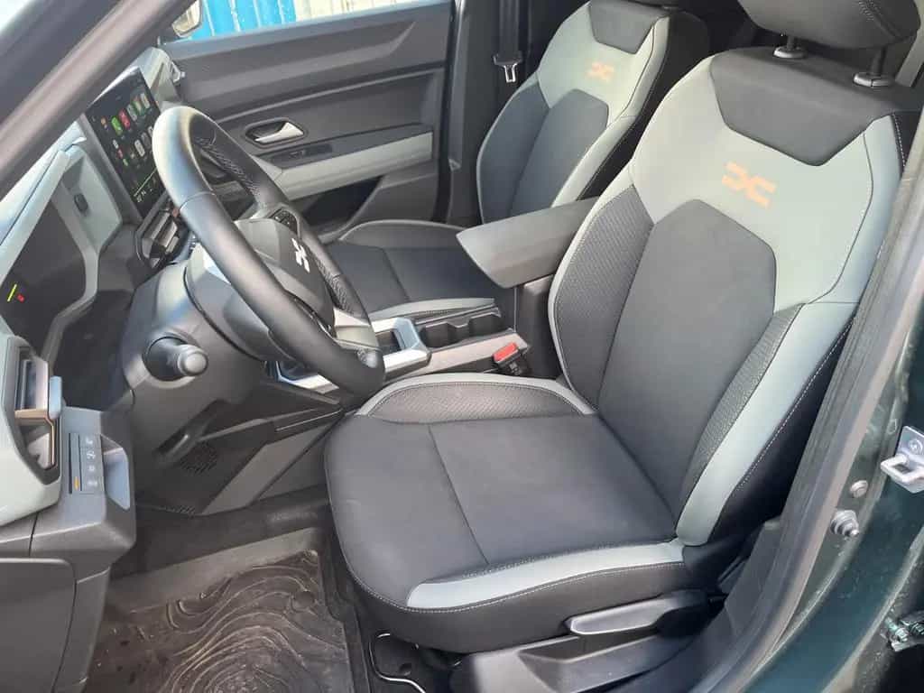 Dacia Duster TCe 130 Extreme 11/2024-photo-15