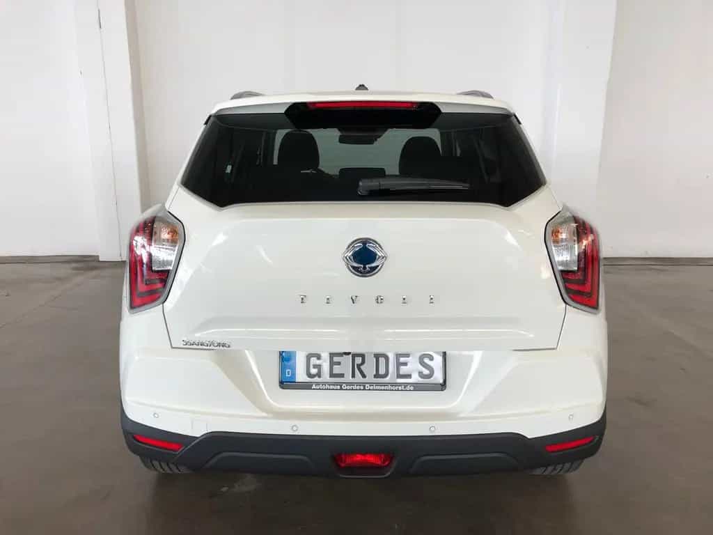 Ssangyong Tivoli 1.5 Benzin 120KW/163 PS I BLACKLINE "Neu" null-photo-8