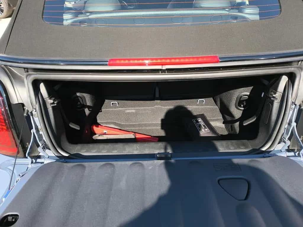 MINI John Cooper Works Cabrio 08/2025-photo-3
