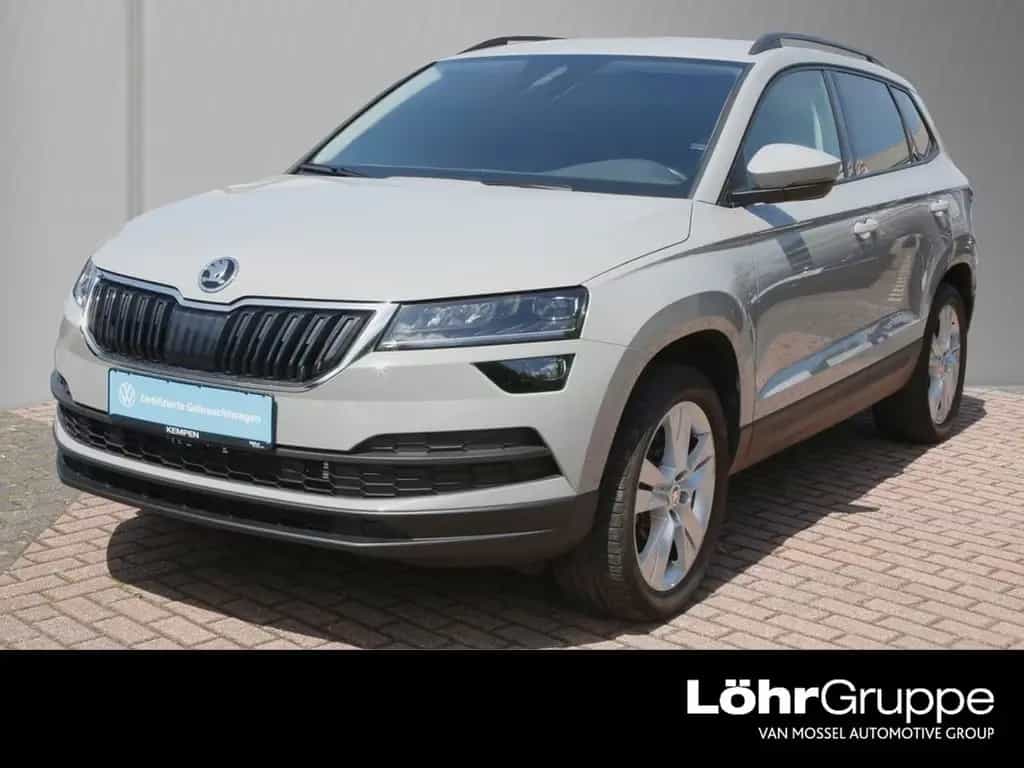 Skoda Karoq 1.5 TSI  DSG Style 4x4 18" LM Navi Smart L 08/2019-photo-0