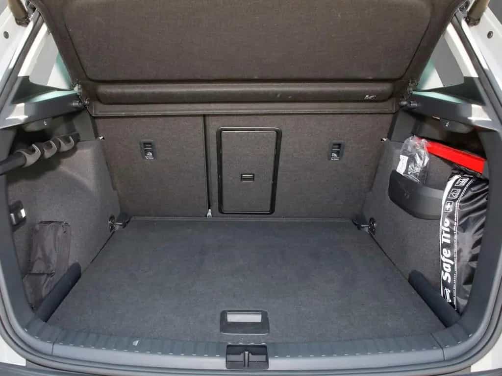Skoda Karoq 1.5 TSI  DSG Style 4x4 18" LM Navi Smart L 08/2019-photo-6