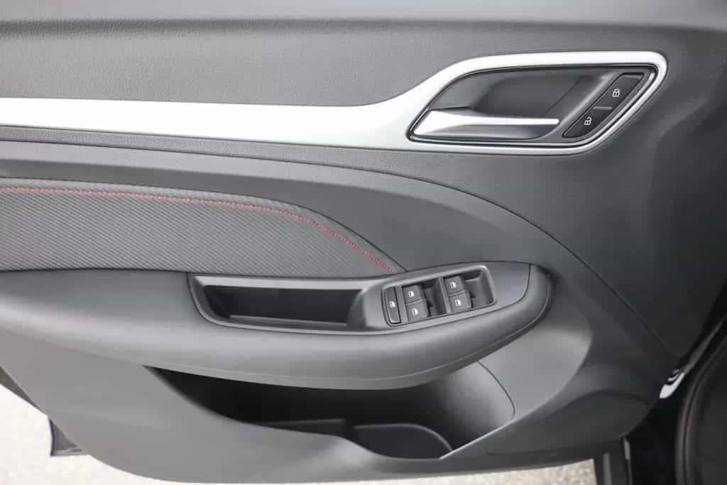 MG ZS 1.0 T-GDI Luxury Aut. LED Navi Sitzheizung 36 08/2024-photo-22