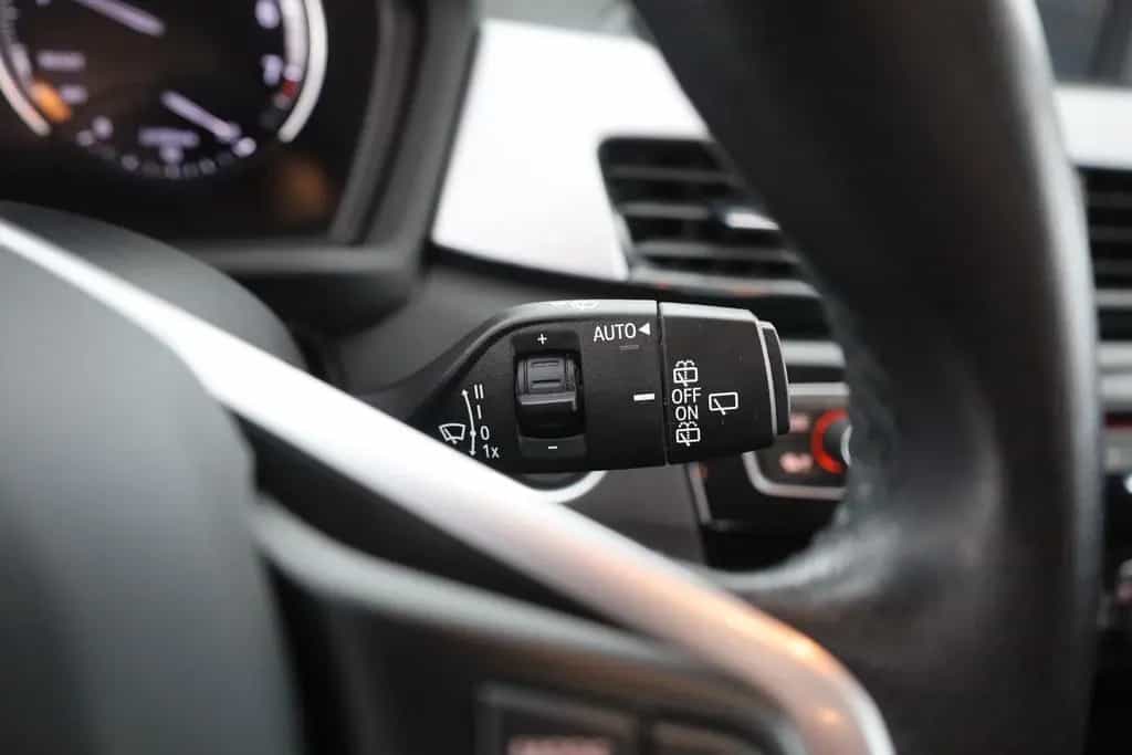 BMW X1 sDrive 18i Advantage LED Sitzheizung Leder 01/2021-photo-20