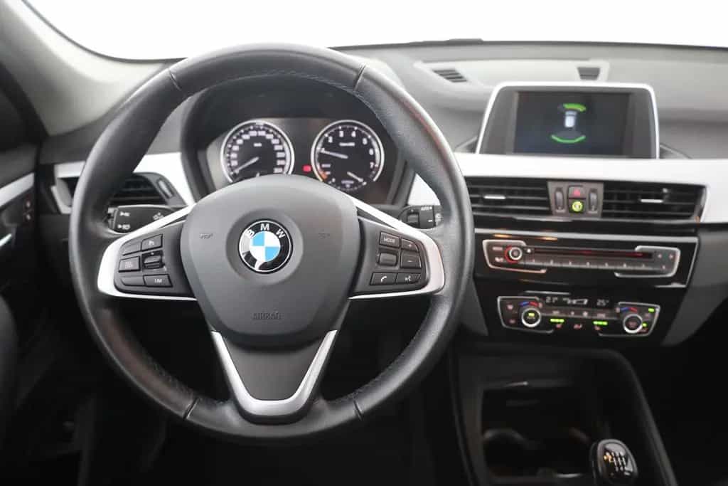 BMW X1 sDrive 18i Advantage LED Sitzheizung Leder 01/2021-photo-9