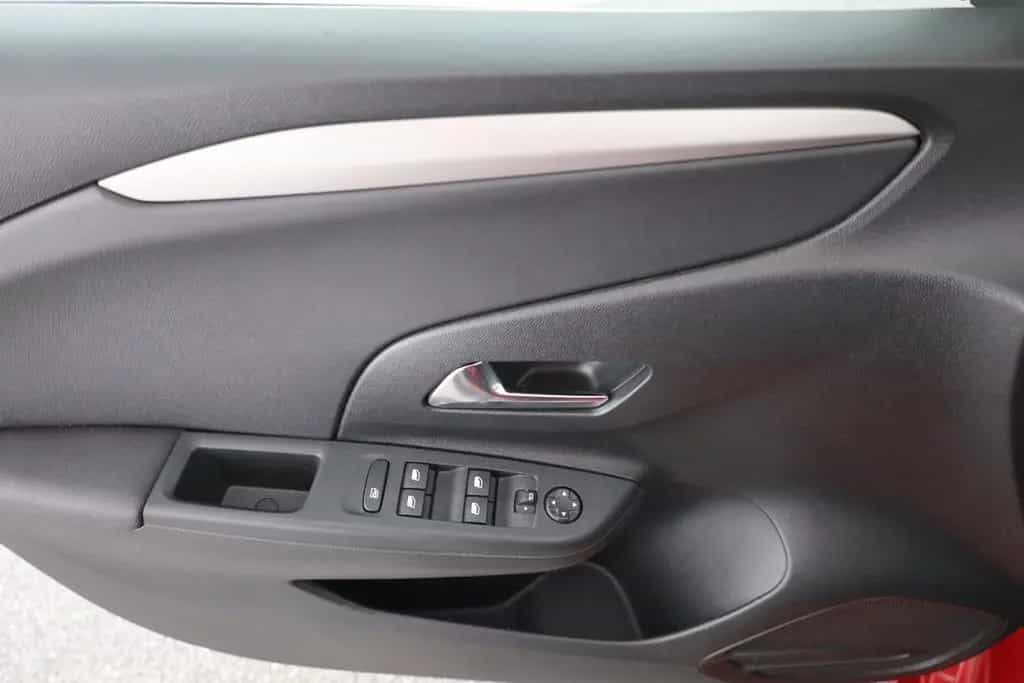 Opel Corsa F 1.2 Turbo Edition Navi Winterpaket PDC 07/2023-photo-19