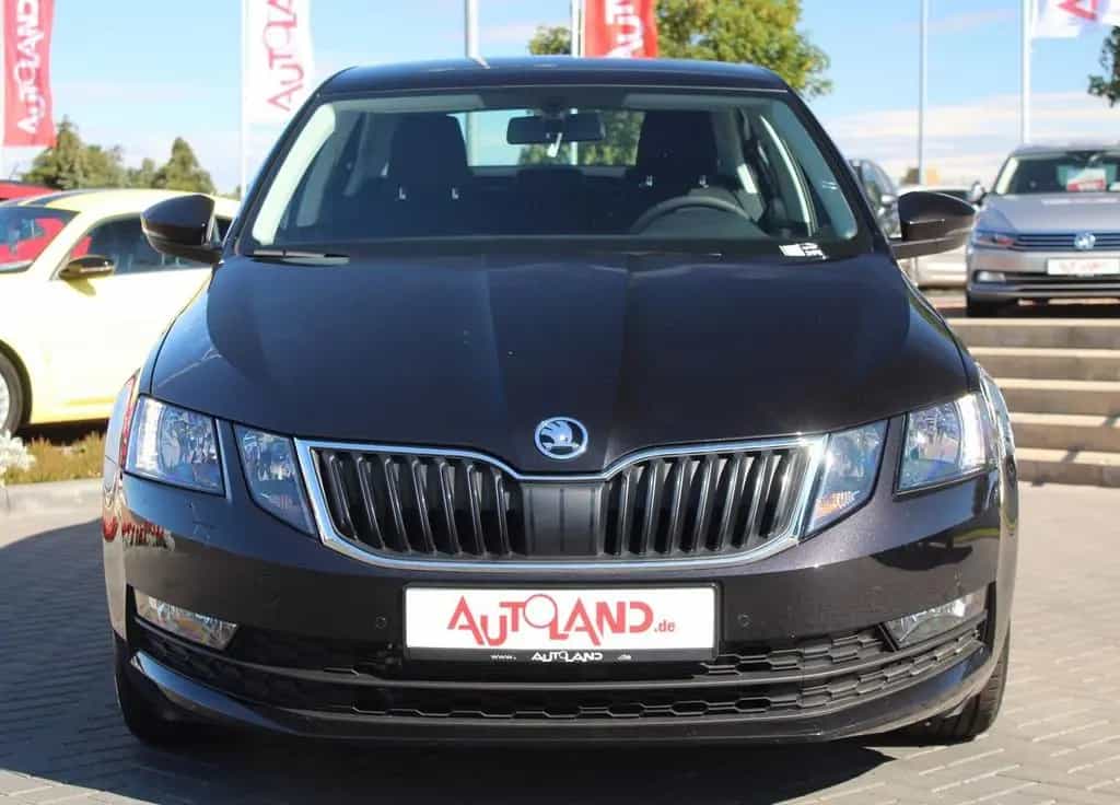 Skoda Octavia 1.5 TSI AAC PDC Smartlink Alu Temp 02/2020-photo-2