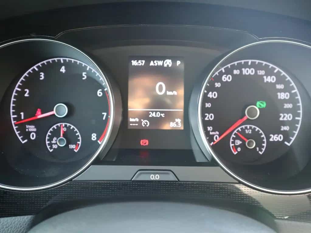 Volkswagen Golf Sportsvan 1.4 TSI DSG Sound BI-XENON NAVI 03/2017-photo-21