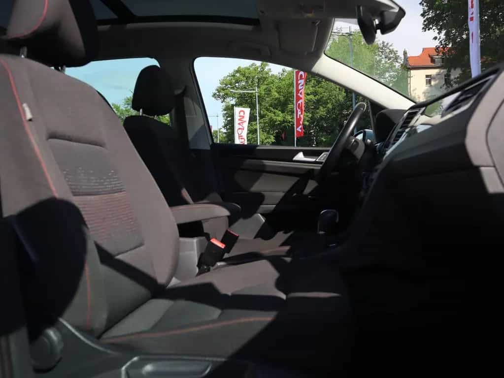 Volkswagen Golf Sportsvan 1.4 TSI DSG Sound BI-XENON NAVI 03/2017-photo-29