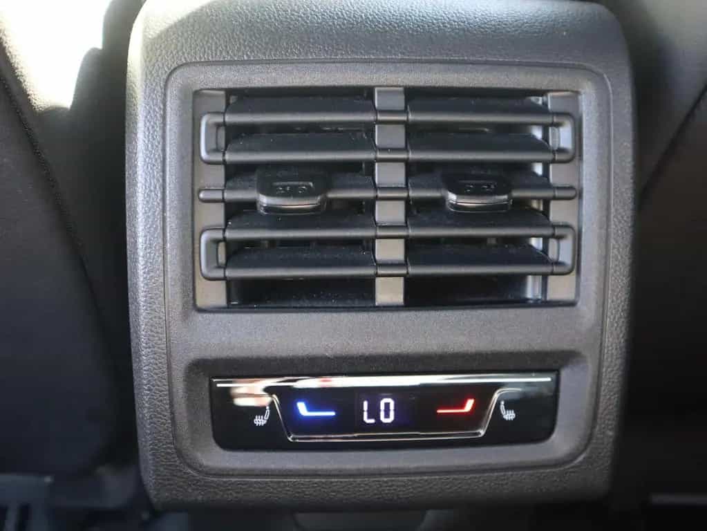 Volkswagen Golf VIII Variant 2.0 TSI DSG R-Line ACC LED PDC 11/2022-photo-30