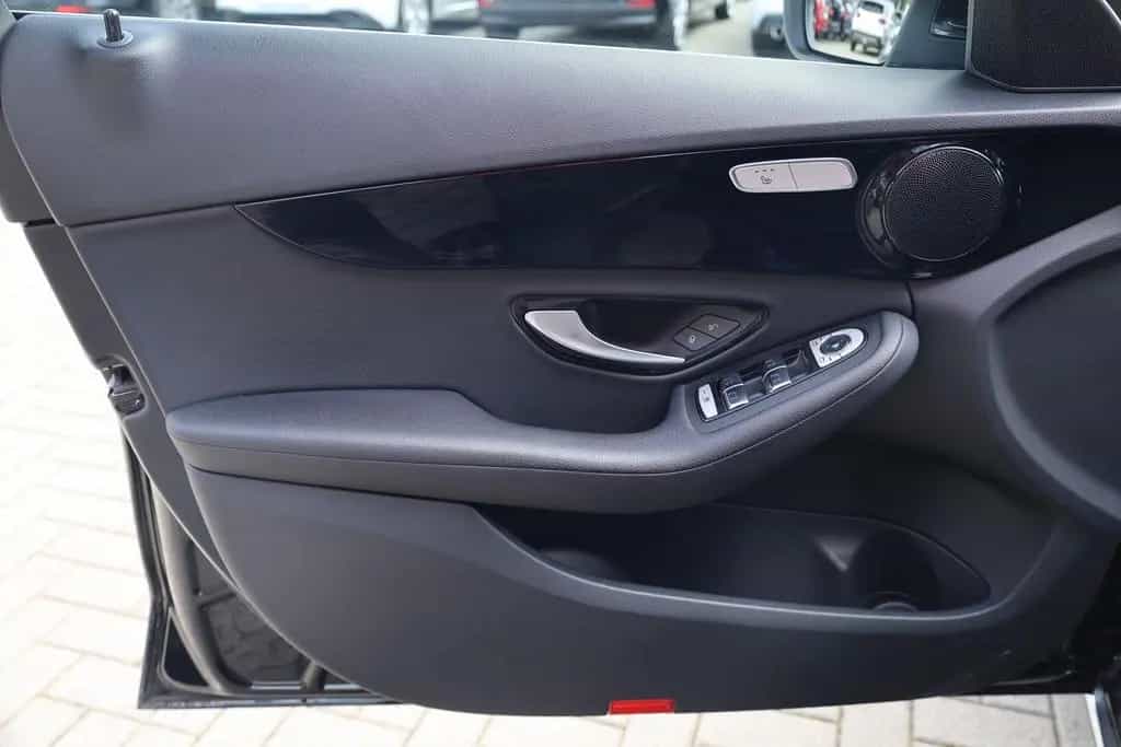 Mercedes-Benz C 300 C300d T-Modell 4Matic LED Navi Kamera Keyless-Go 02/2021-photo-27
