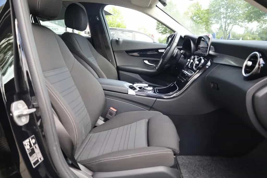 Mercedes-Benz C 300 C300d T-Modell 4Matic LED Navi Kamera Keyless-Go 02/2021-photo-31