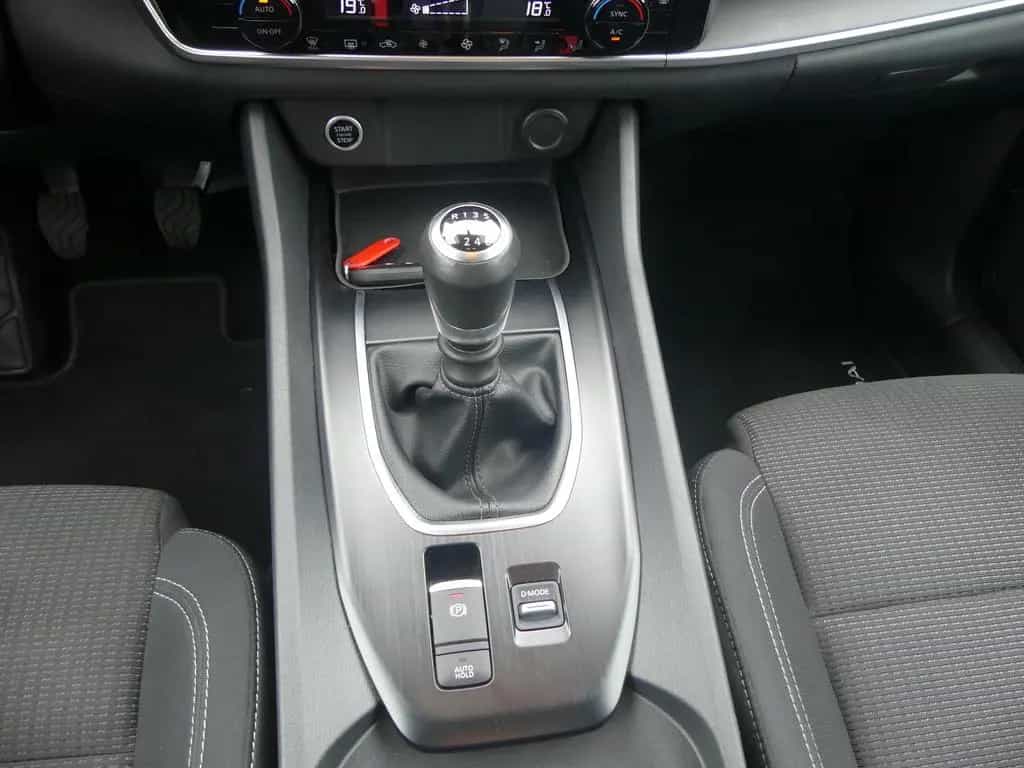 Nissan Qashqai 1.3 DIG-T mHev LED AAC SHZ Kam ACC 03/2022-photo-16