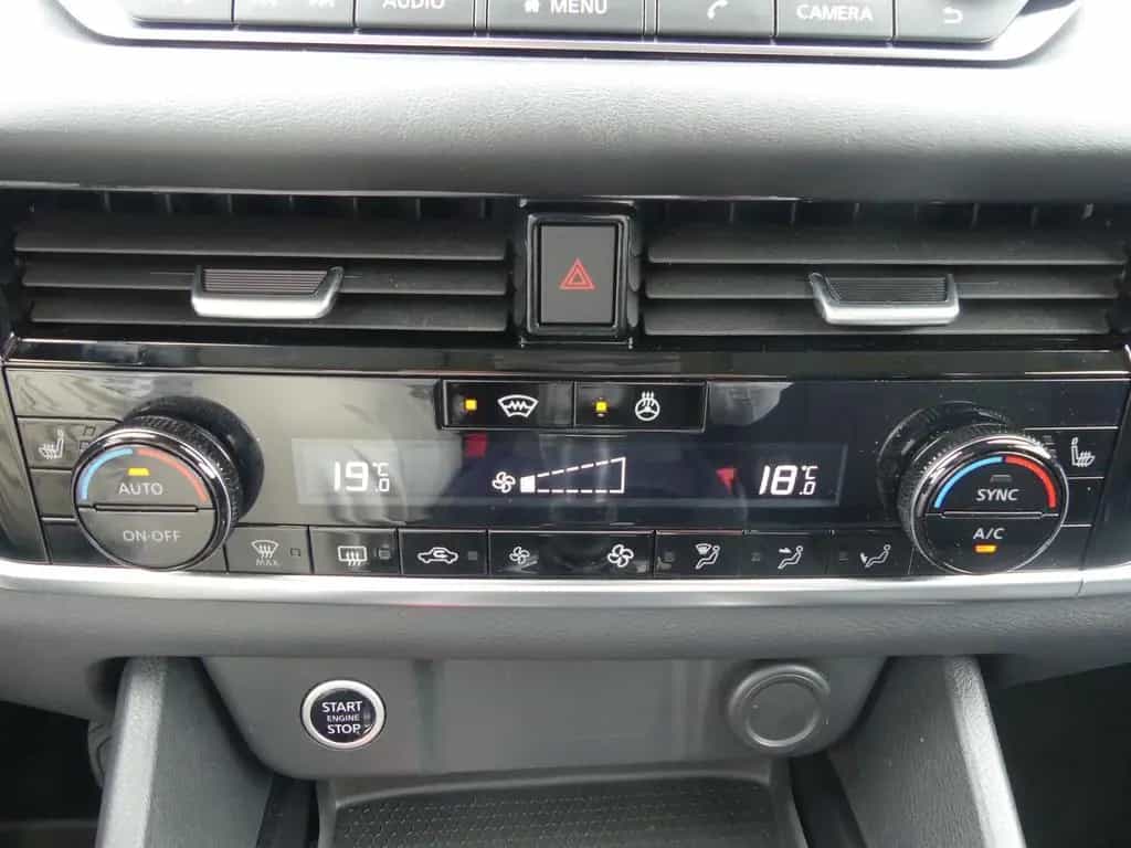 Nissan Qashqai 1.3 DIG-T mHev LED AAC SHZ Kam ACC 03/2022-photo-24