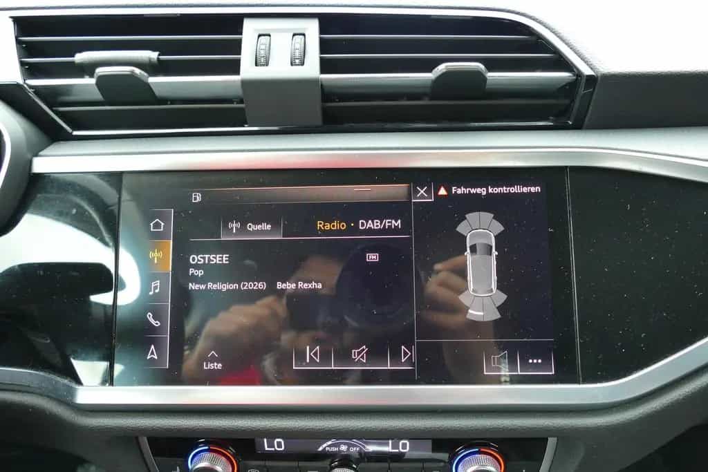 Audi Q3 35 1.5 TFSI advanced LED Navi Sitzheizung PDC 07/2020-photo-14