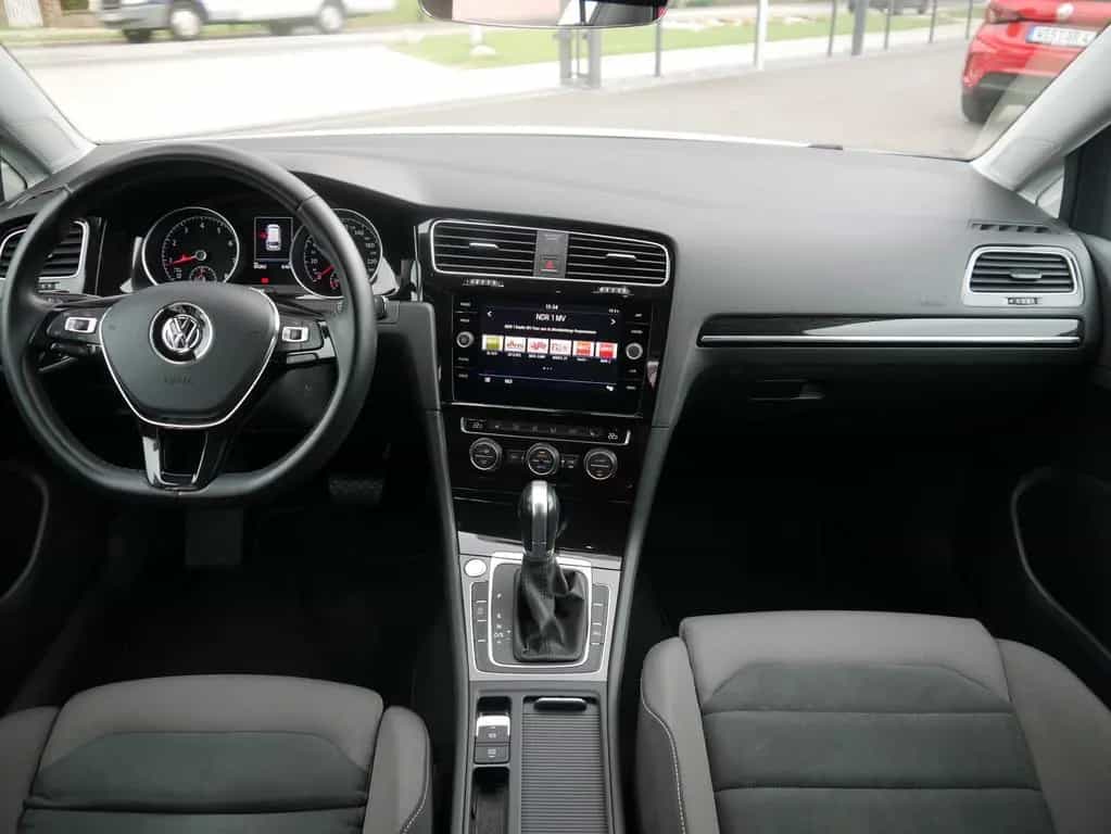 Volkswagen Golf VII Variant 1.5 TSI Highline LED Navi ACC 06/2018-photo-10
