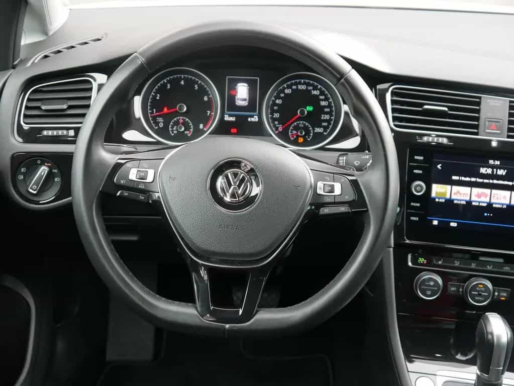 Volkswagen Golf VII Variant 1.5 TSI Highline LED Navi ACC 06/2018-photo-22