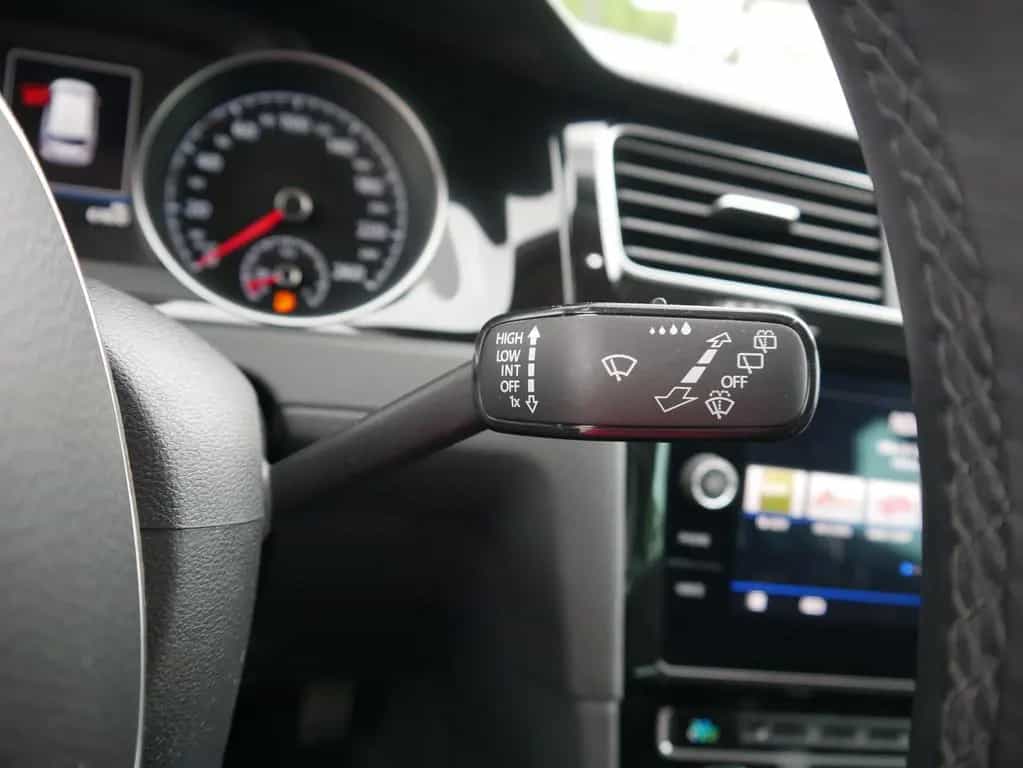 Volkswagen Golf VII Variant 1.5 TSI Highline LED Navi ACC 06/2018-photo-25