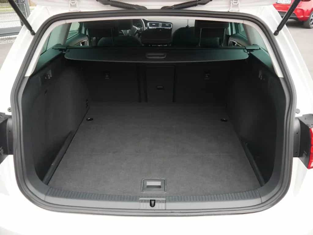 Volkswagen Golf VII Variant 1.5 TSI Highline LED Navi ACC 06/2018-photo-39