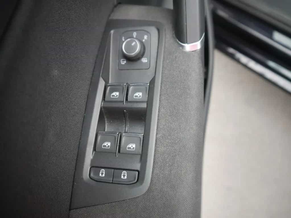 Volkswagen Touran 1.5 TSI Highline LED Navi ACC Sitzheizung 12/2020-photo-30
