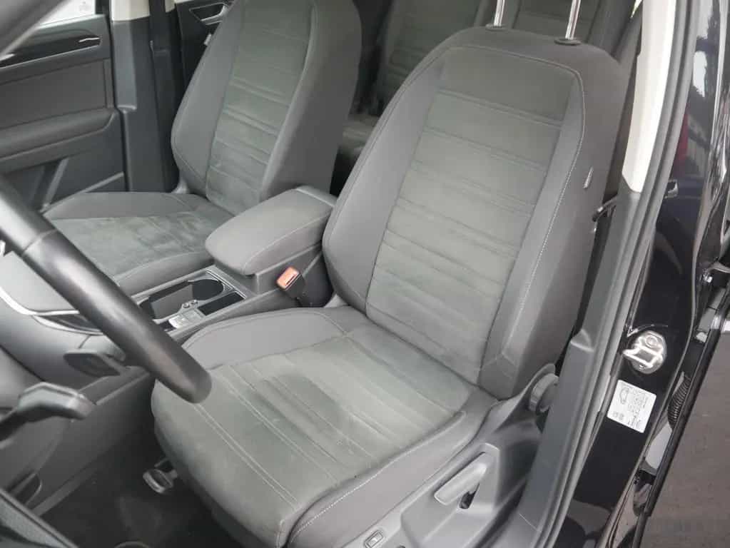 Volkswagen Touran 1.5 TSI Highline LED Navi ACC Sitzheizung 12/2020-photo-32