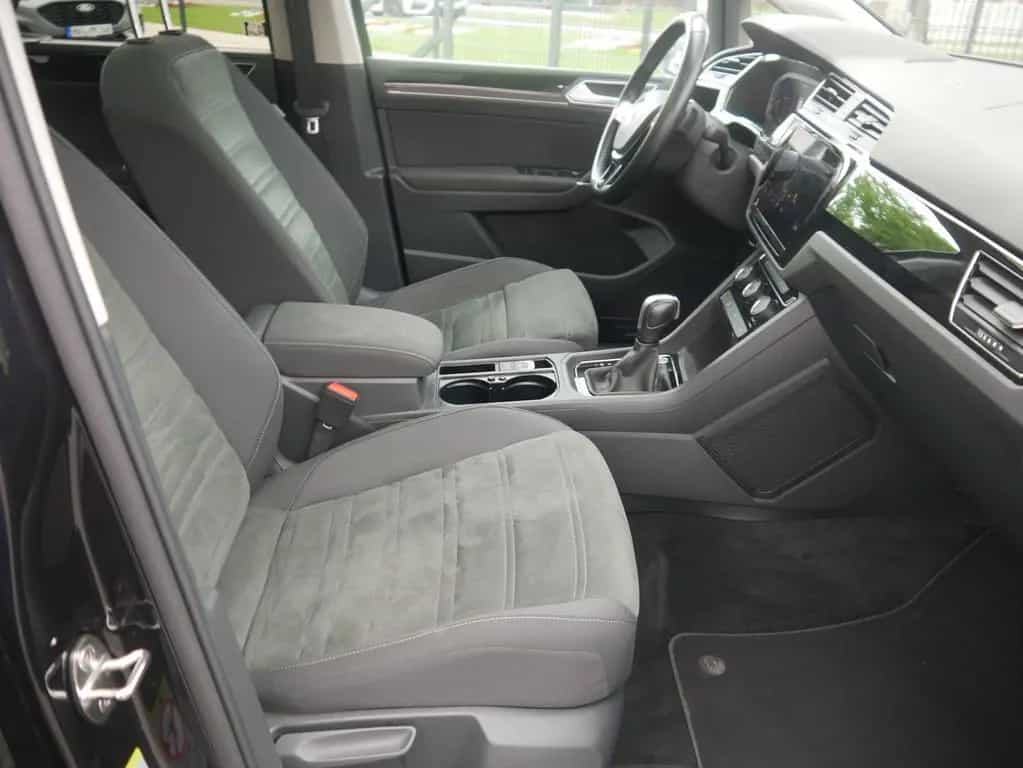 Volkswagen Touran 1.5 TSI Highline LED Navi ACC Sitzheizung 12/2020-photo-33