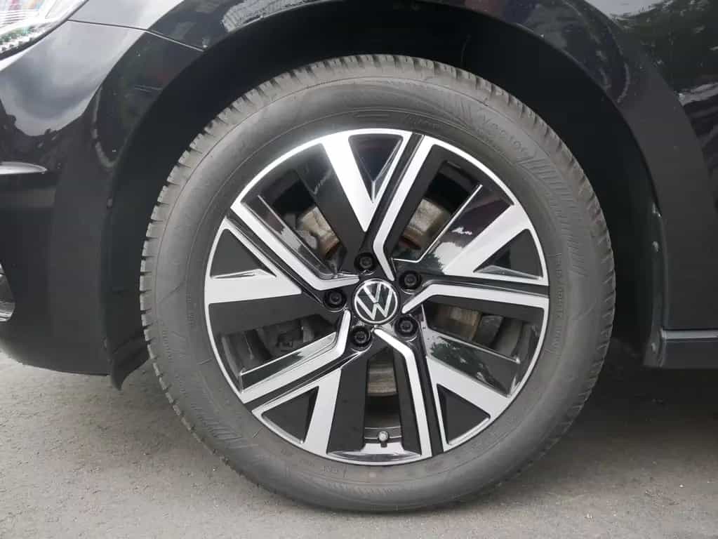Volkswagen Touran 1.5 TSI Highline LED Navi ACC Sitzheizung 12/2020-photo-8
