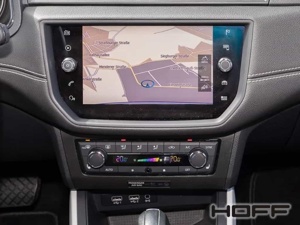 Seat Arona 1.0 TSI Xcellence LED Scheinwerfer Einpark 11/2018-photo-6