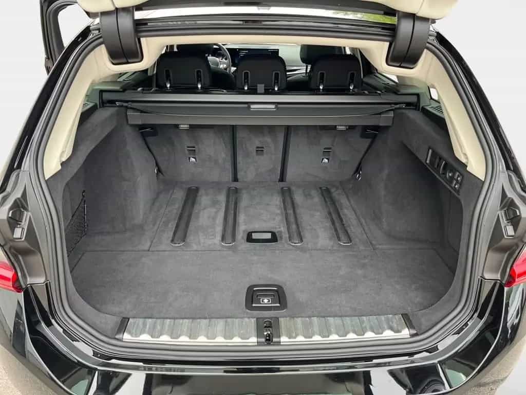BMW 320 d Touring xDrive Aut. ACC+AHK+Inno+Pano+H/K 05/2023-photo-15