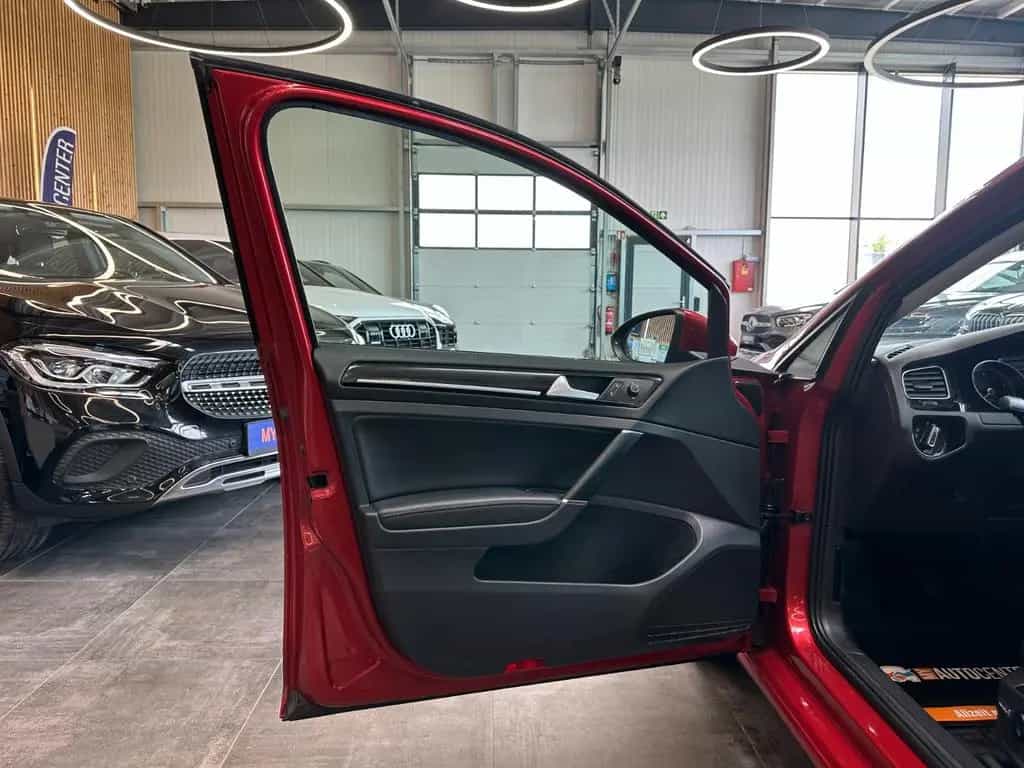 Volkswagen Golf *SPORT-Fahrwerk*Tempo*Keyless*MassageSitze* 03/2015-photo-40