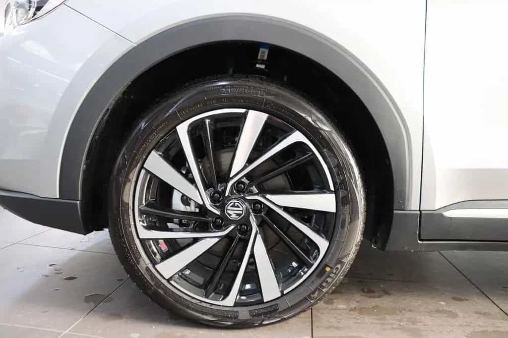 MG ZS 1.5 Hybrid+ Luxury 360°Navi,Totwinkel SOFORT 11/2025-photo-15