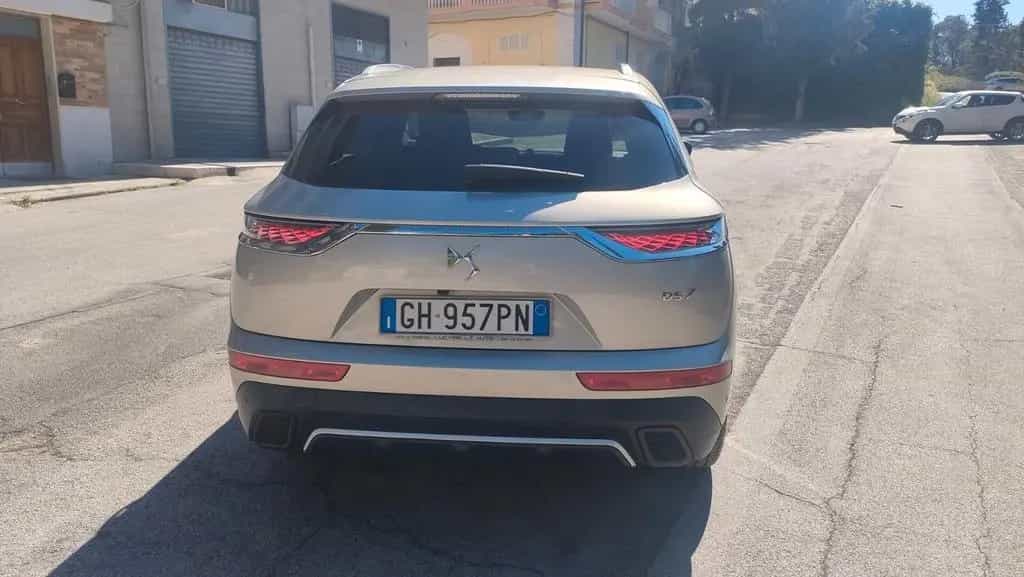 DS Automobiles DS7 (Crossback) DS 7 1.5 HDi OPERA 12/2021-photo-4