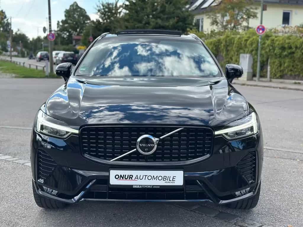 Volvo XC60 Ultimate Dark AWD Leder HuD Pano B&W 360° 08/2022-photo-1