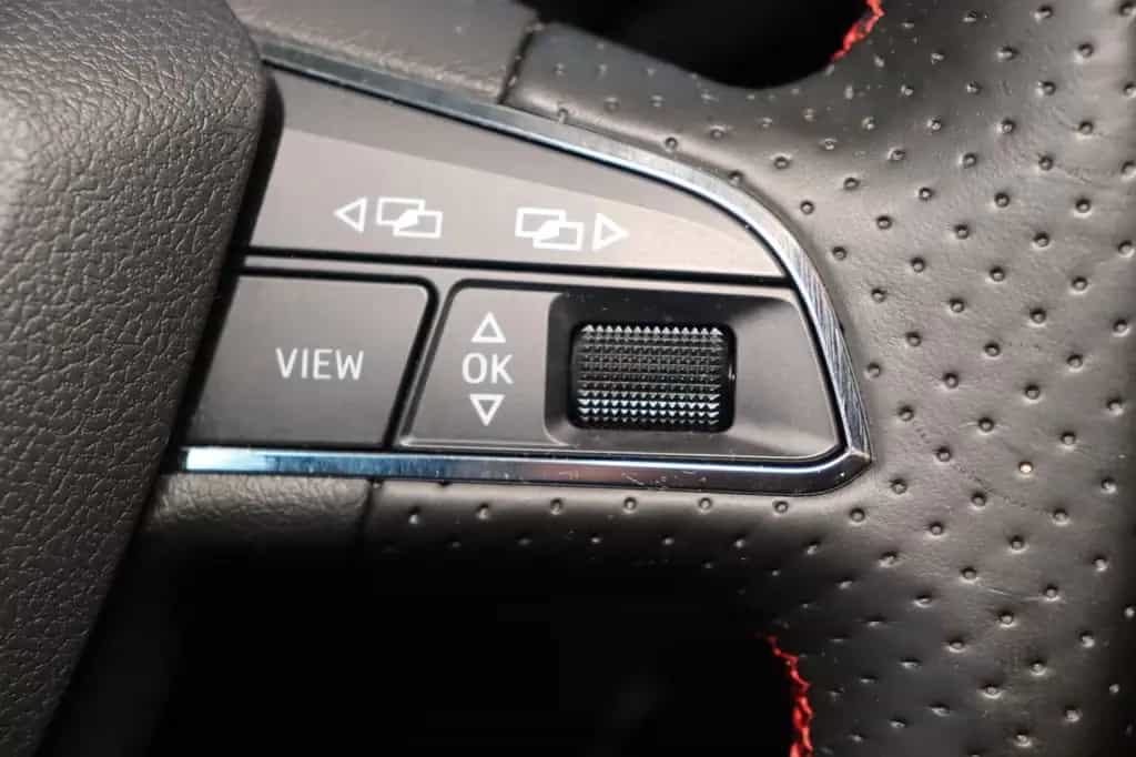 Seat Leon ST 1.4 FR LE 1. Hand * LED * Navi 01/2018-photo-18
