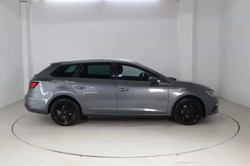 Seat Leon ST 1.4 FR LE 1. Hand * LED * Navi 01/2018-photo-3