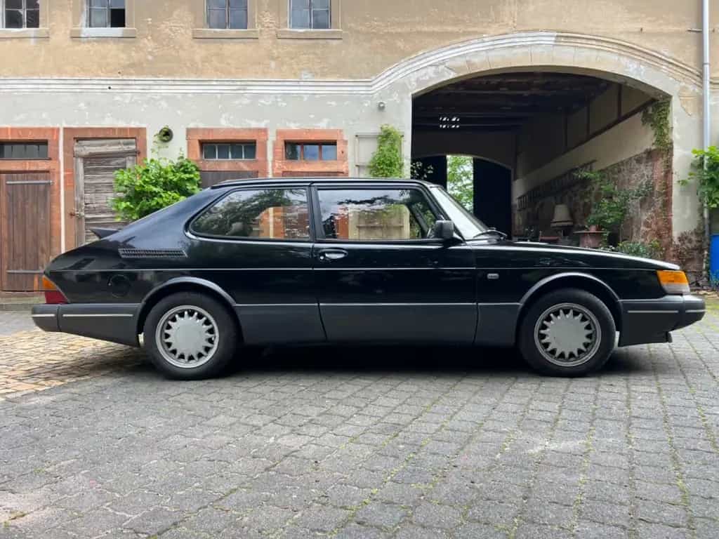 Saab 900 Turbo T16 Aero SSD schwarz 03/1990-photo-0