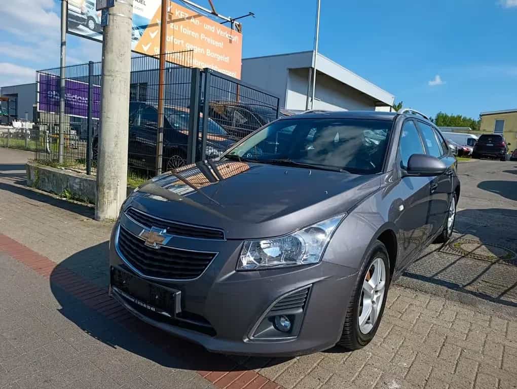 Chevrolet Cruze Station Wagon LT+89TKM*NAVI*KAMERA*AHK*TPM 07/2013-photo-0