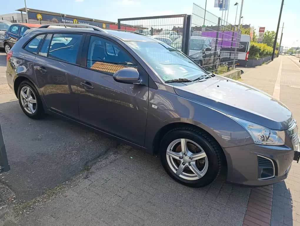Chevrolet Cruze Station Wagon LT+89TKM*NAVI*KAMERA*AHK*TPM 07/2013-photo-10