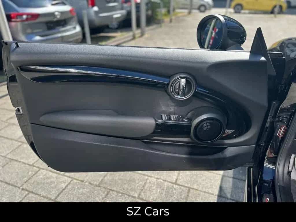 MINI John Cooper Works JOHN_COOPER_WORKS Cabrio*Head-up*1 HAND* 04/2018-photo-16