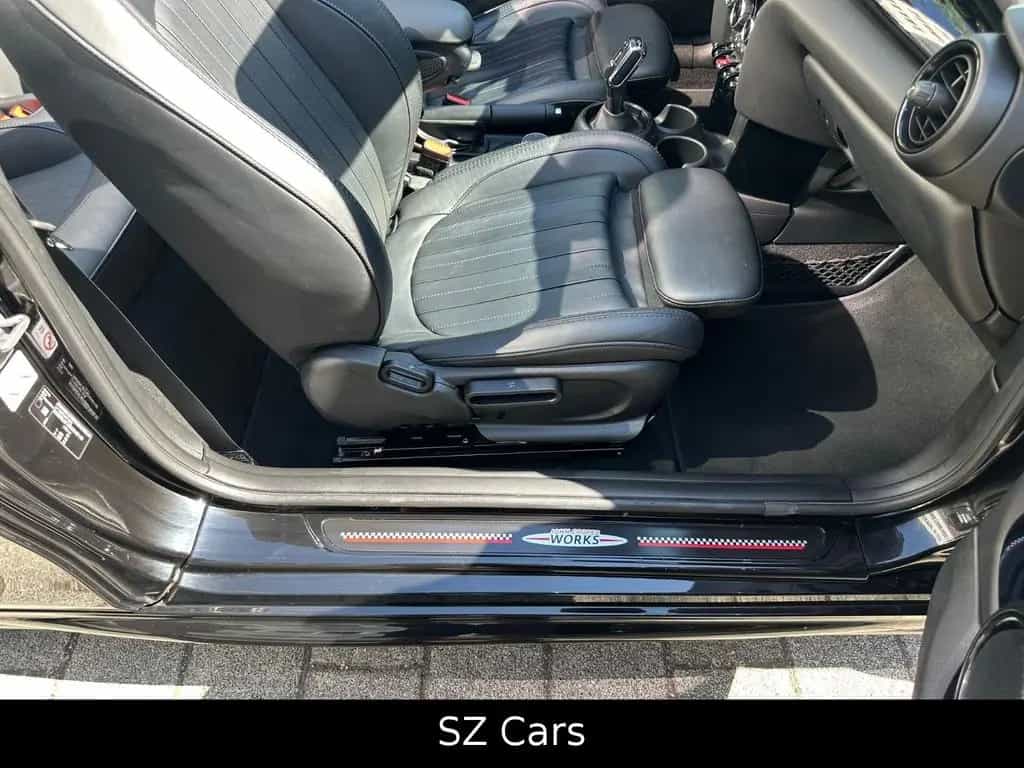 MINI John Cooper Works JOHN_COOPER_WORKS Cabrio*Head-up*1 HAND* 04/2018-photo-32
